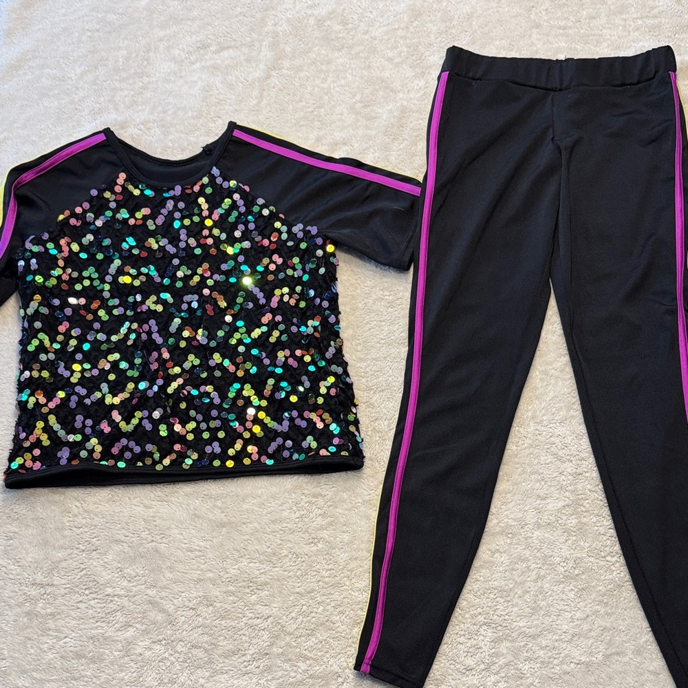 Dance costume, LC